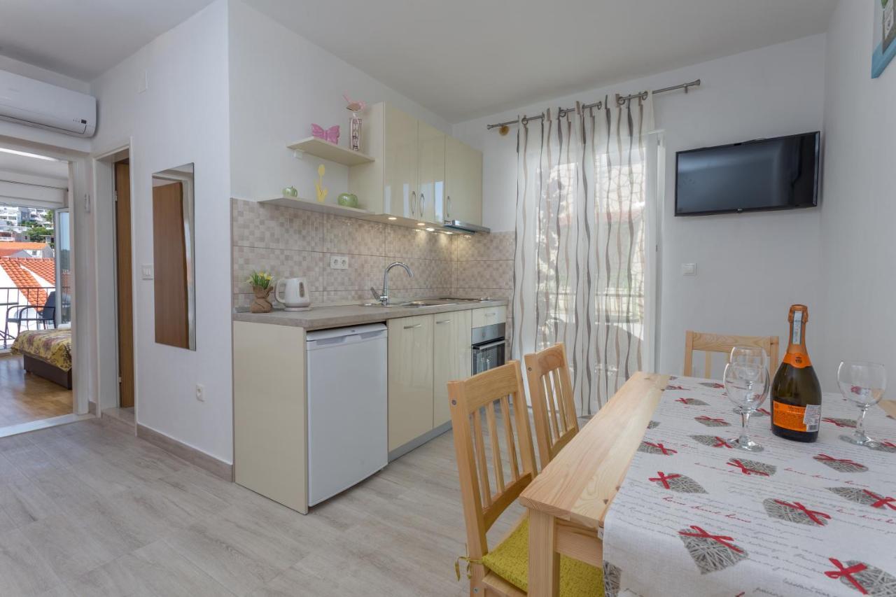 Apartments Sanja Hvar Town Luaran gambar