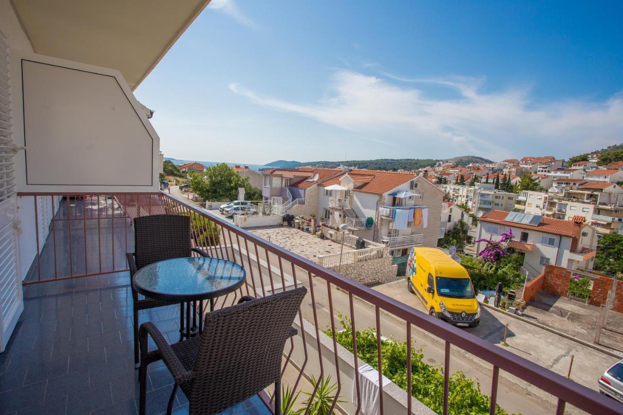 Apartments Sanja Hvar Town Luaran gambar