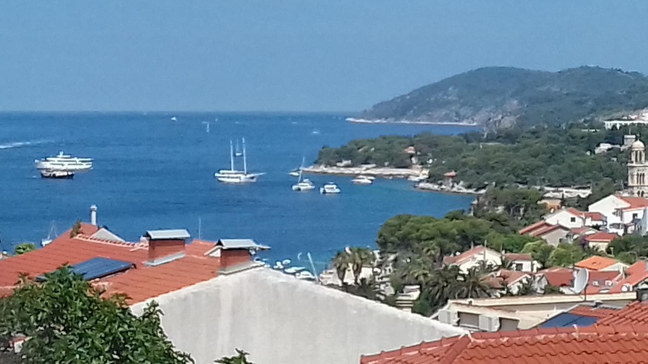 Apartments Sanja Hvar Town Luaran gambar