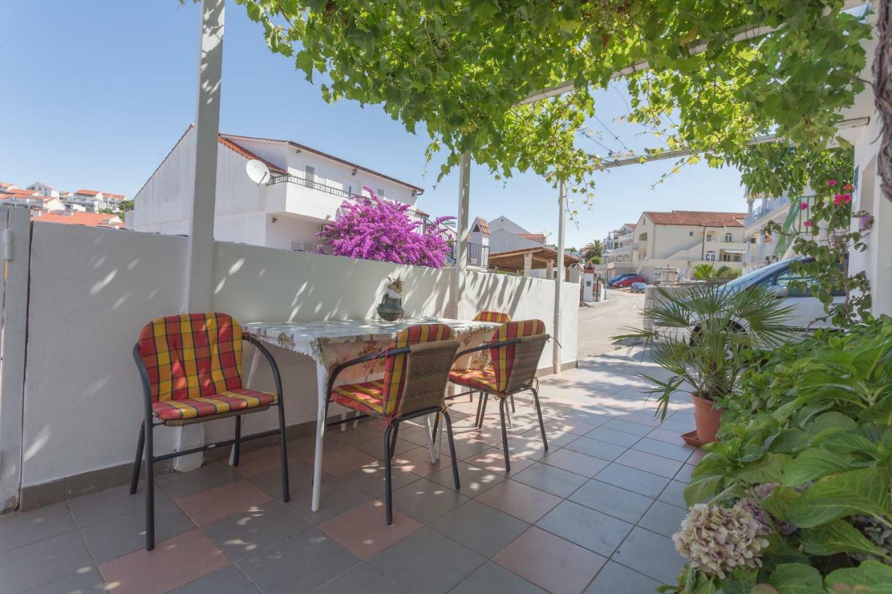 Apartments Sanja Hvar Town Luaran gambar