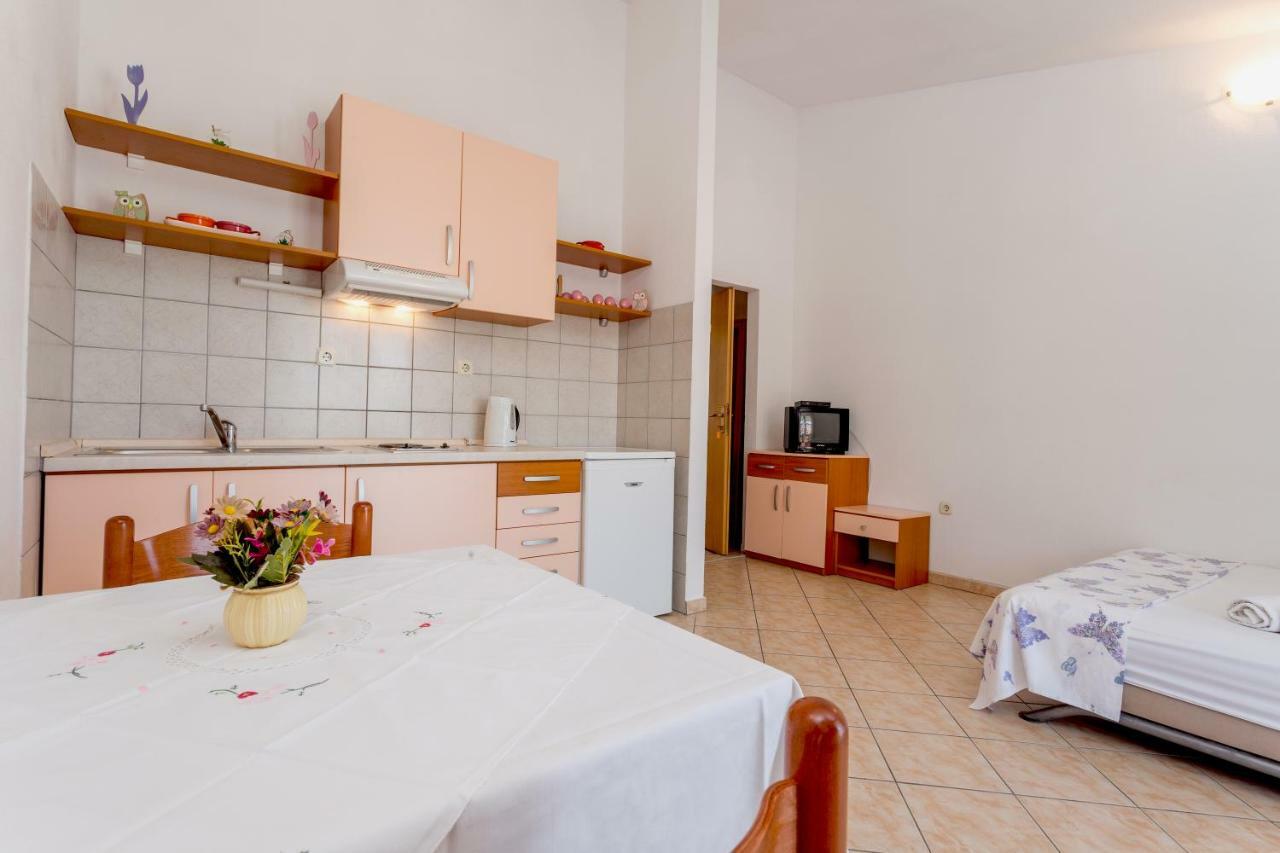 Apartments Sanja Hvar Town Luaran gambar