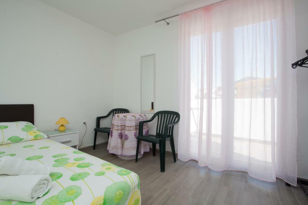 Apartments Sanja Hvar Town Luaran gambar