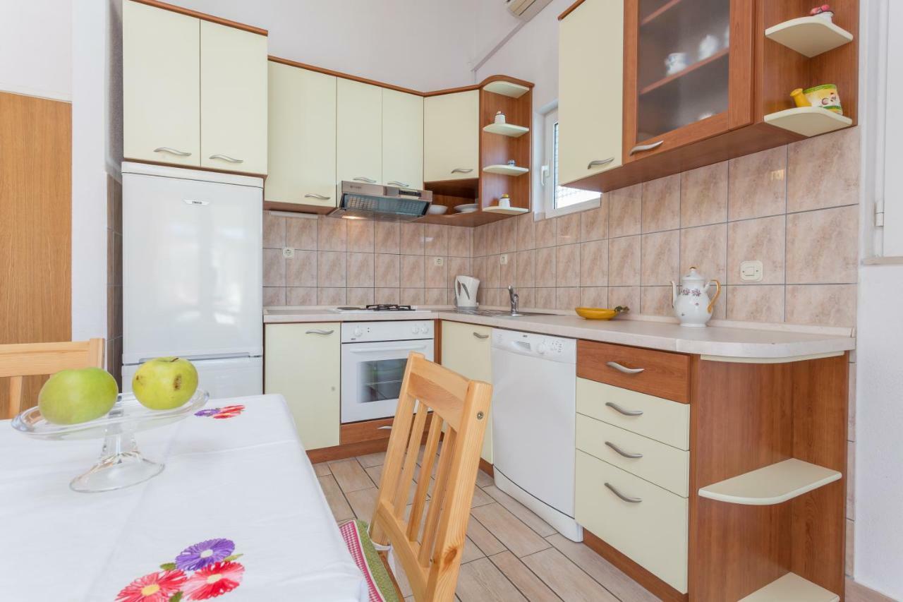 Apartments Sanja Hvar Town Luaran gambar