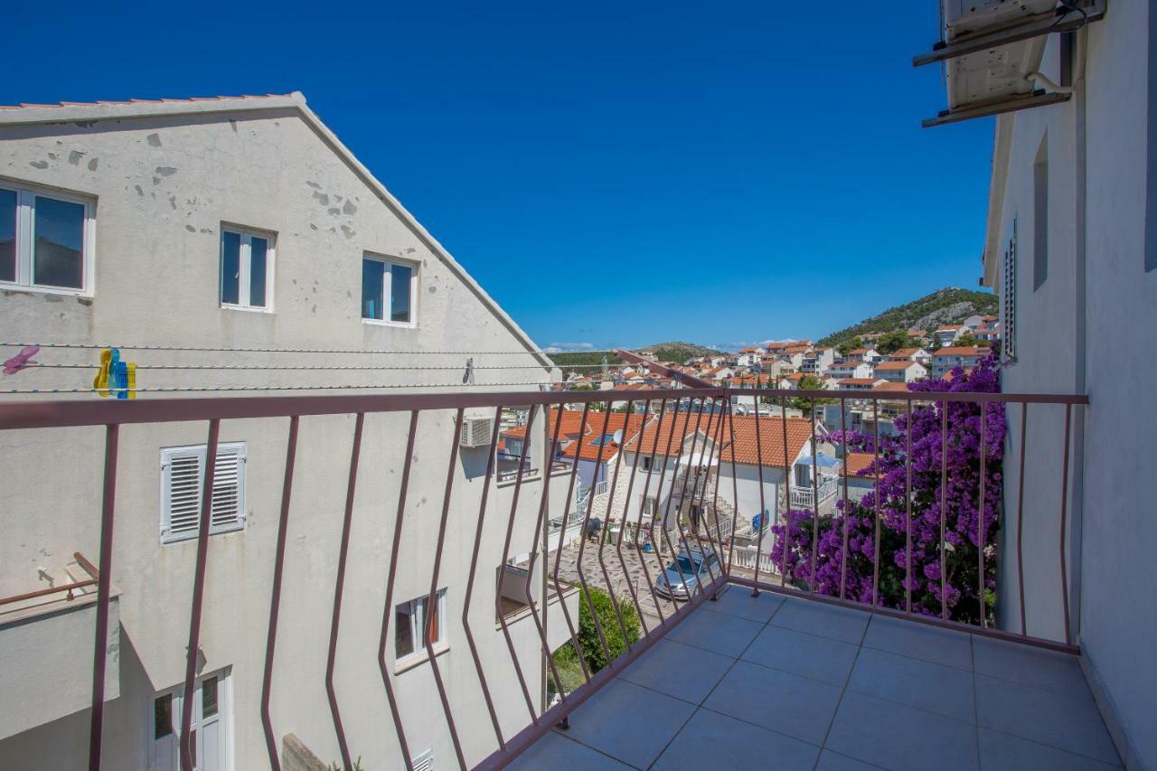 Apartments Sanja Hvar Town Luaran gambar