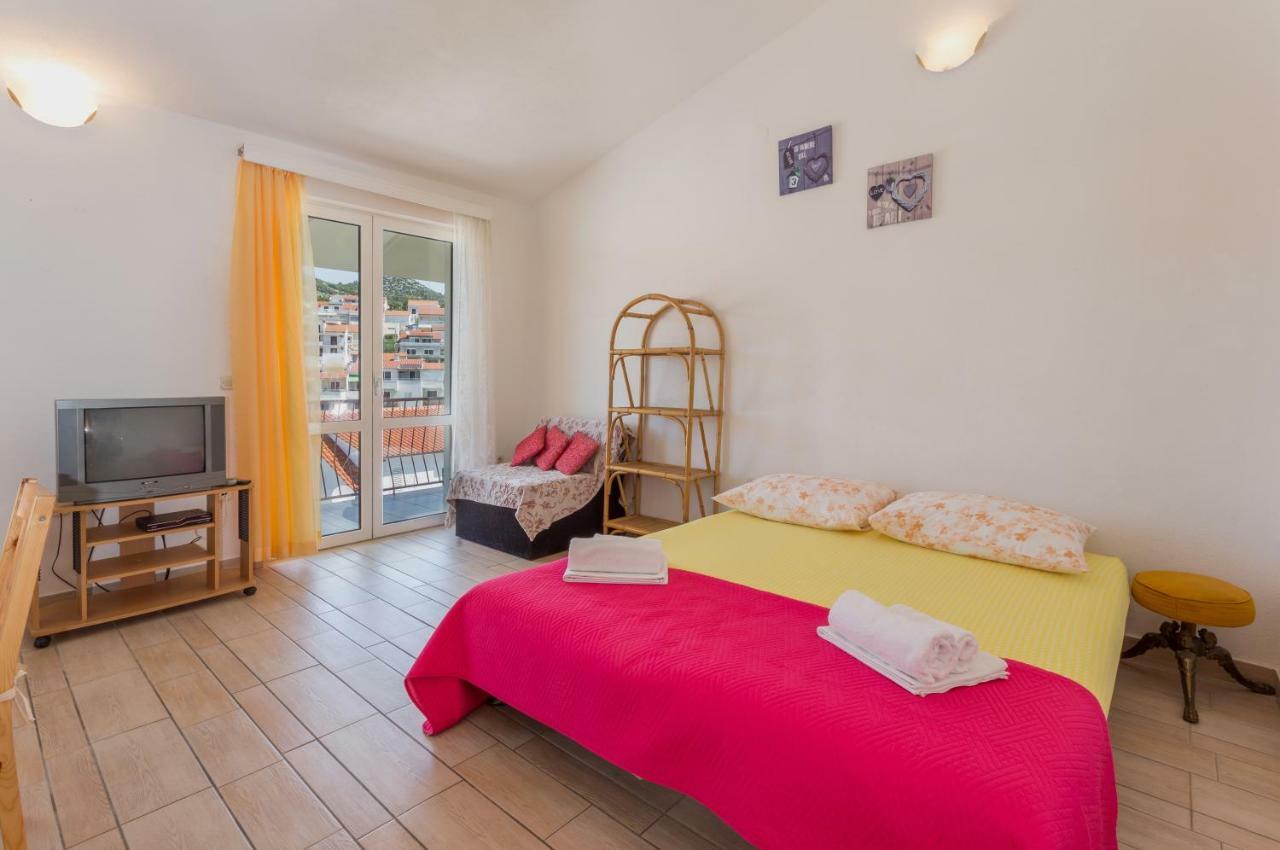 Apartments Sanja Hvar Town Luaran gambar