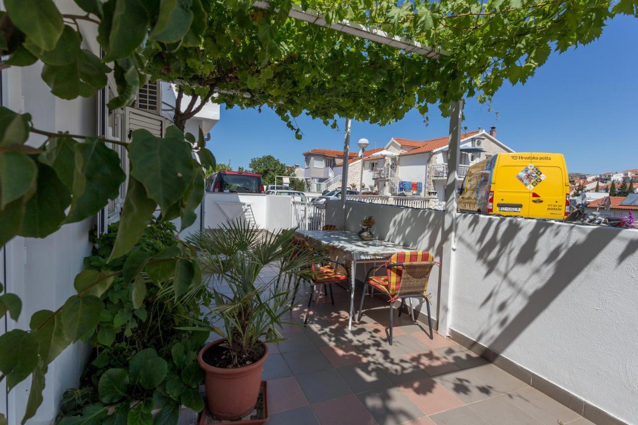 Apartments Sanja Hvar Town Luaran gambar